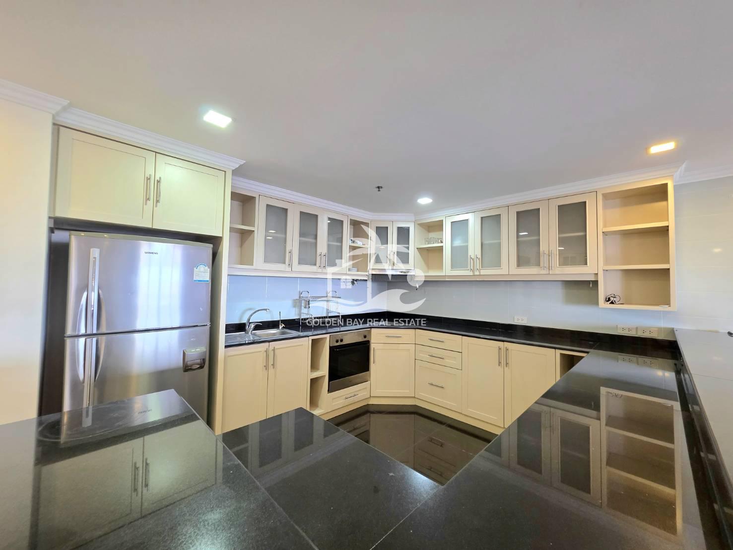 1709280_0 Nirvana Place – Pratumnak Hill