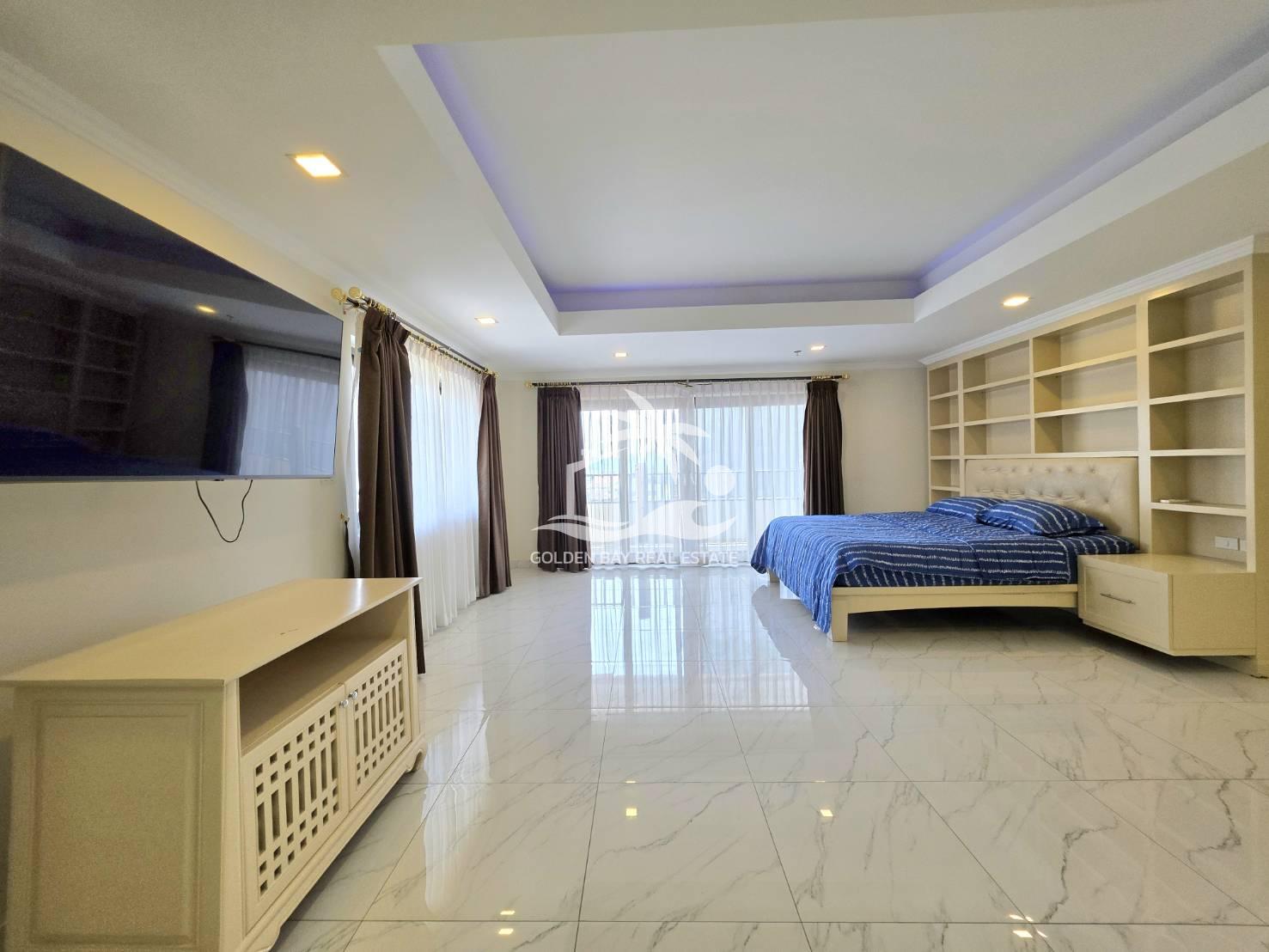 1709294_0 Nirvana Place – Pratumnak Hill
