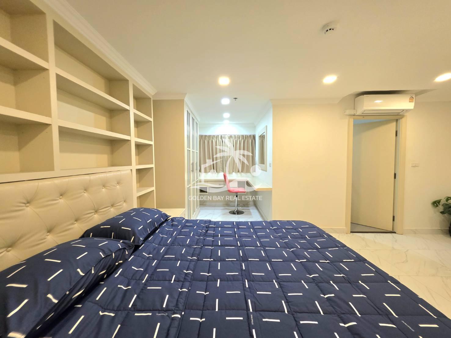 1709305_0 Nirvana Place – Pratumnak Hill
