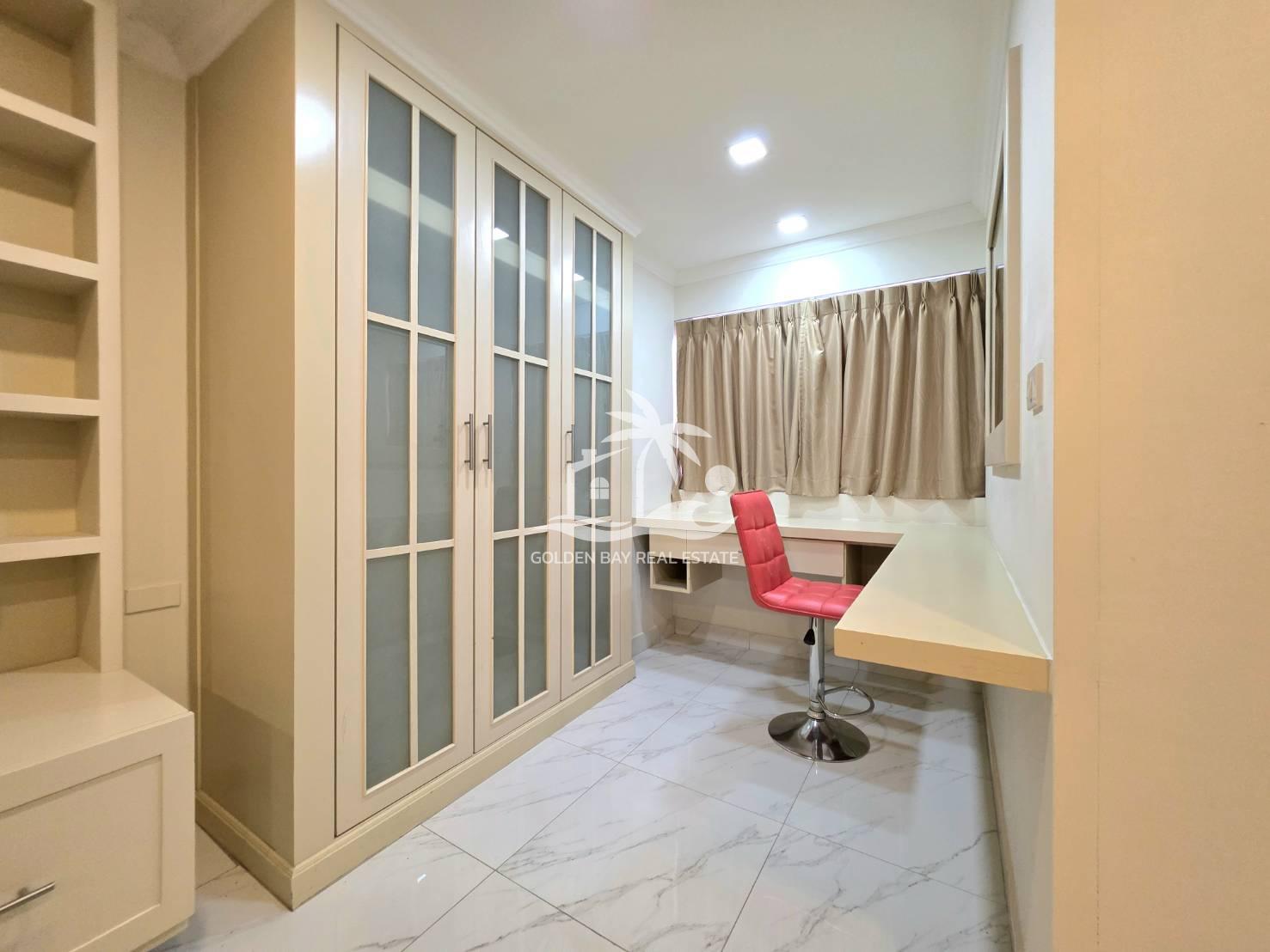1709307_0 Nirvana Place – Pratumnak Hill