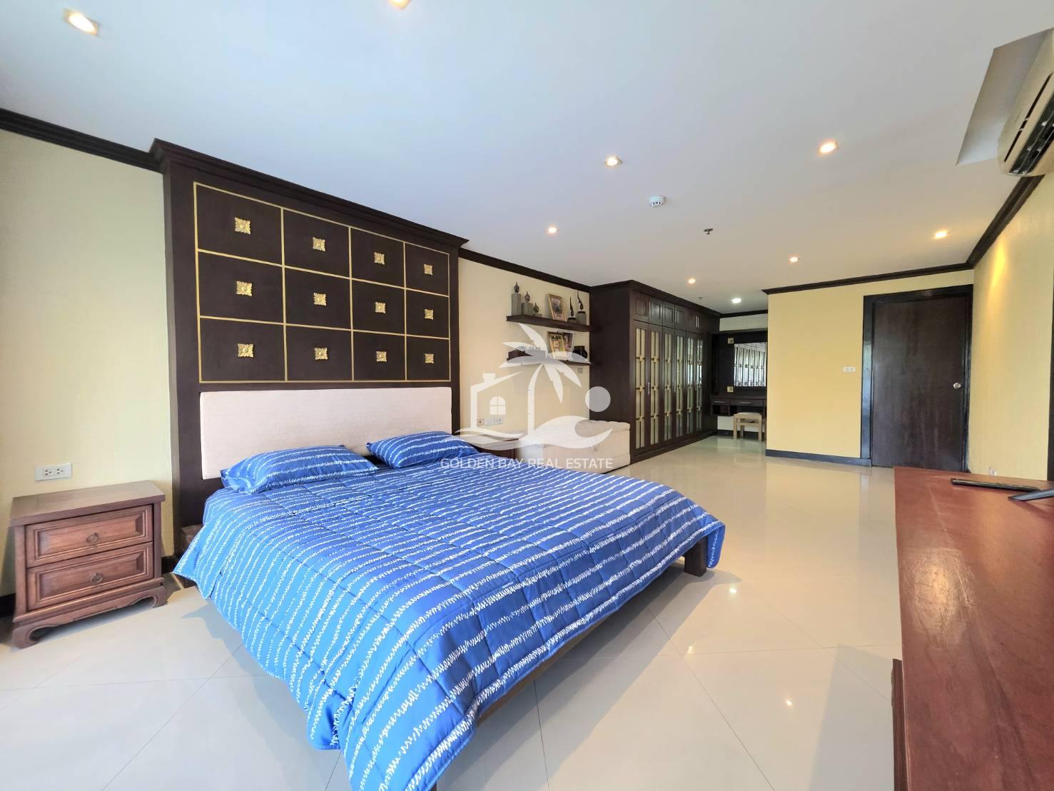 1710183_0 Nirvana Place – Pratumnak Hill
