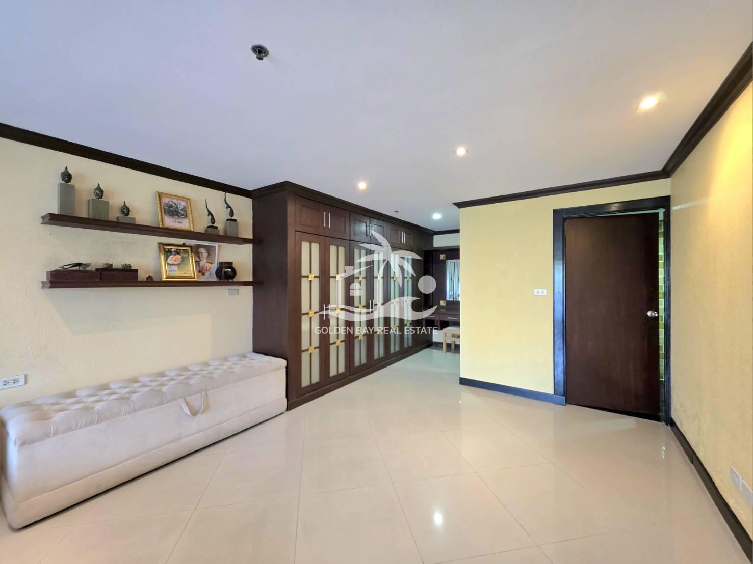 1710186_0 Nirvana Place – Pratumnak Hill