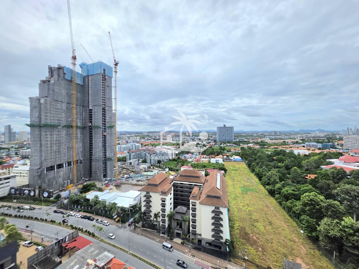 The Axis Condominium – Pratumnak Hill