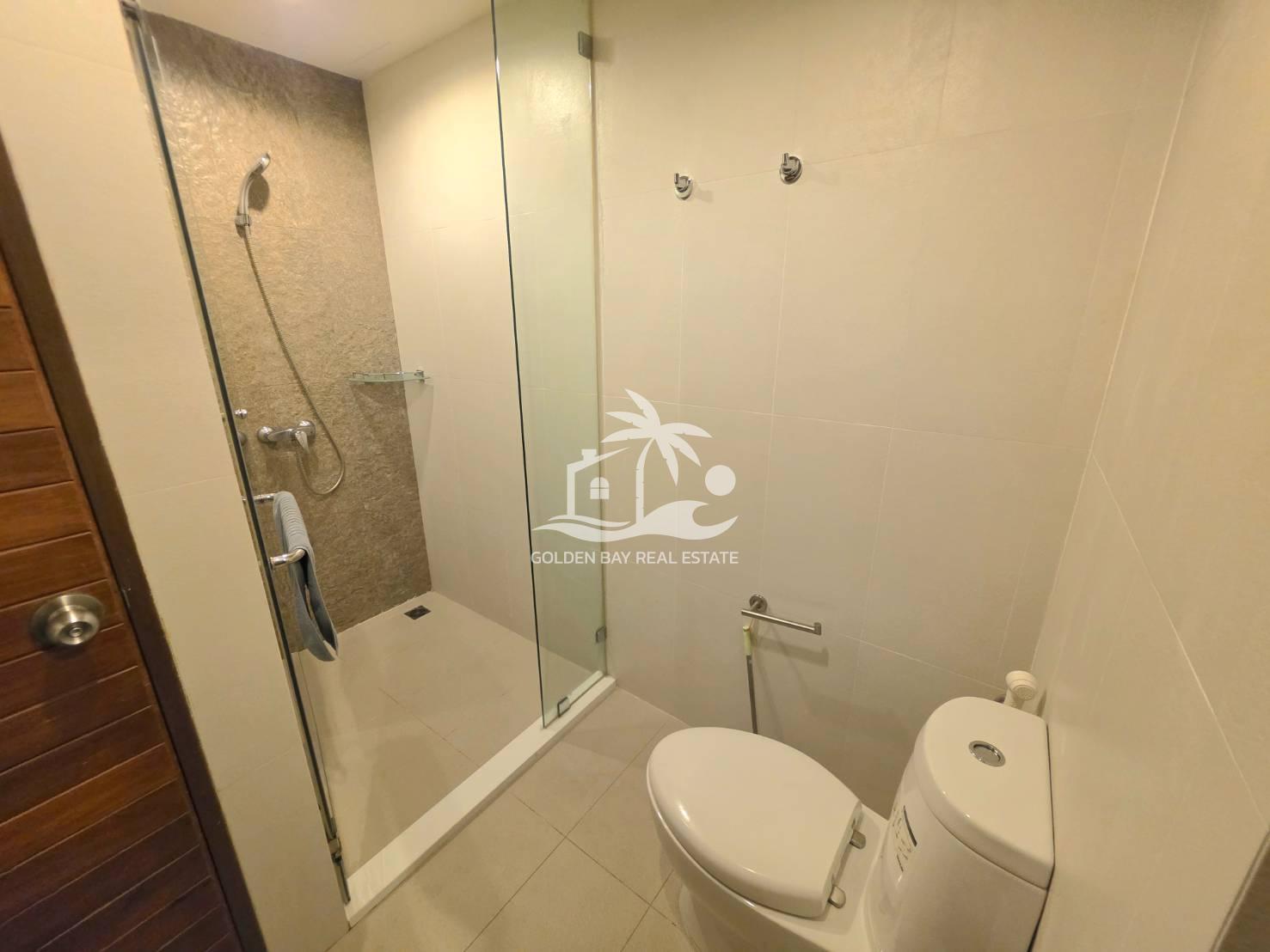 1712560_0 The Axis Condominium – Pratumnak Hill