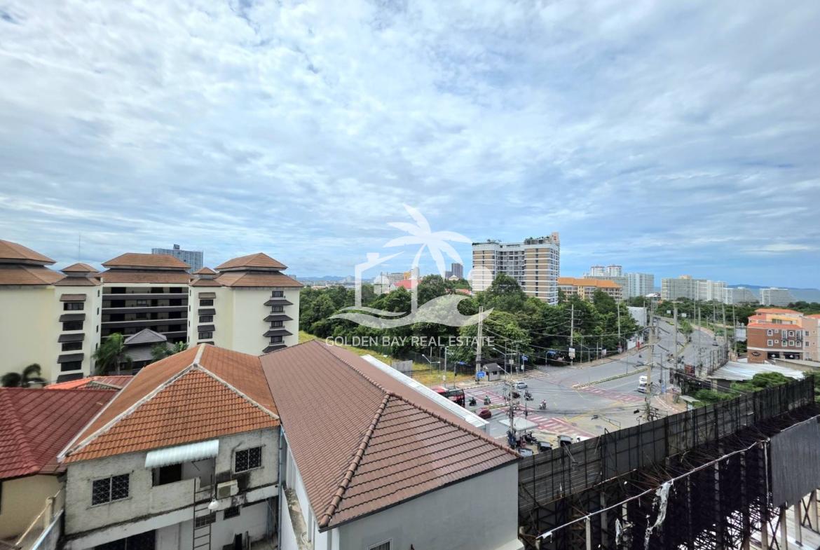 The Axis Condominium – Pratumnak Hill