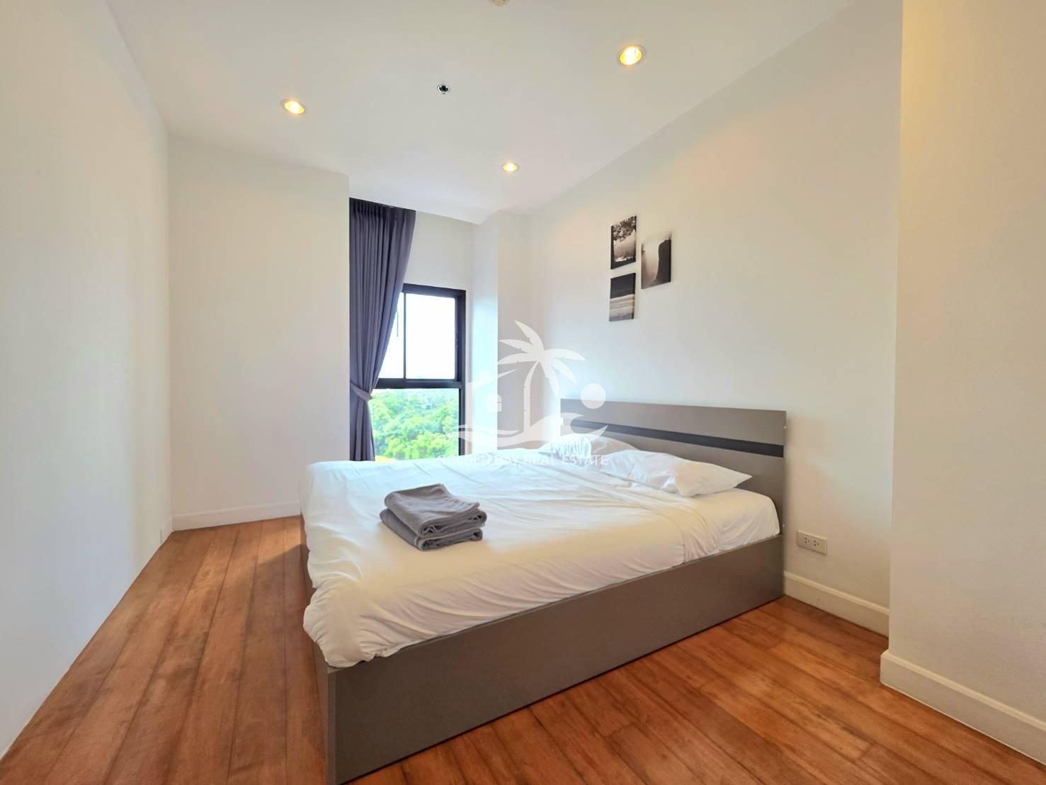 1712572_0 The Axis Condominium – Pratumnak Hill