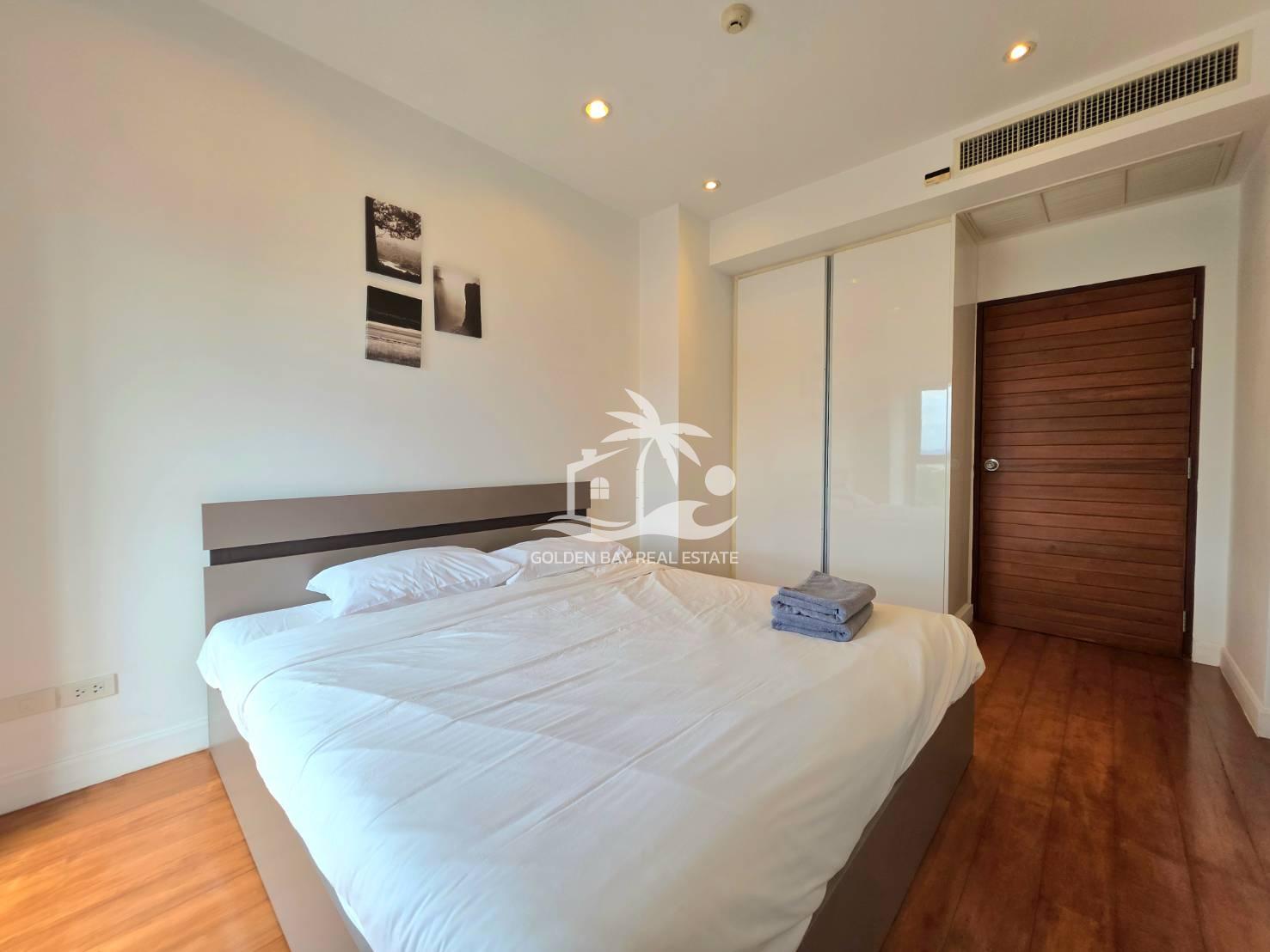 1712573_0 The Axis Condominium – Pratumnak Hill