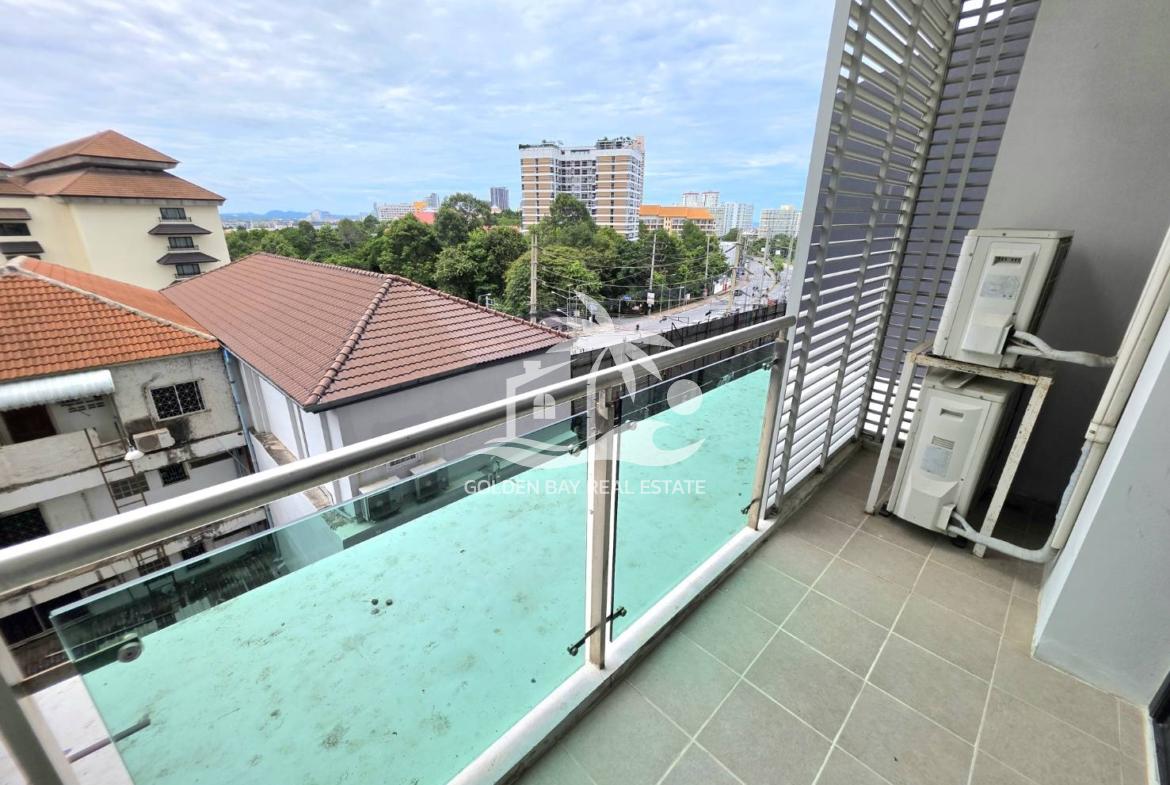 The Axis Condominium – Pratumnak Hill