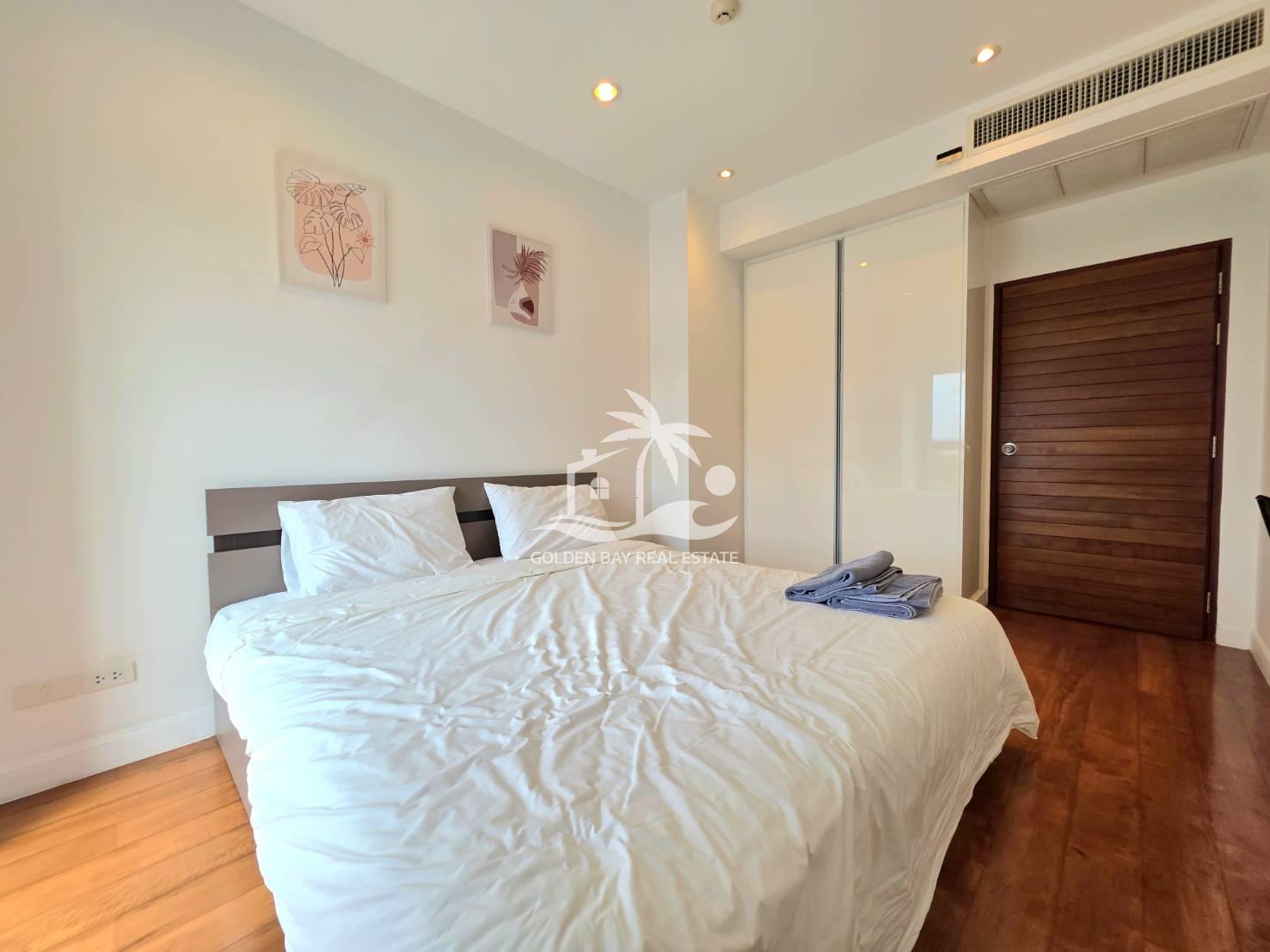 1712594_0 The Axis Condominium – Pratumnak Hill