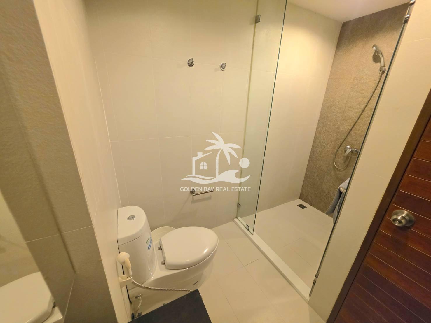 1712598_0 The Axis Condominium – Pratumnak Hill