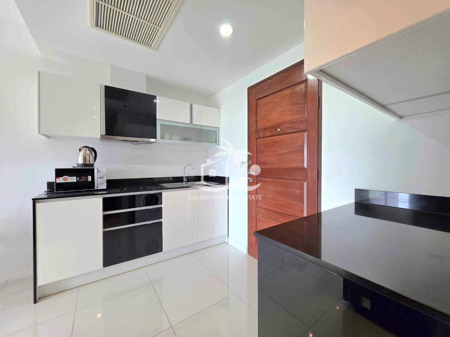 1712602_0 The Axis Condominium – Pratumnak Hill