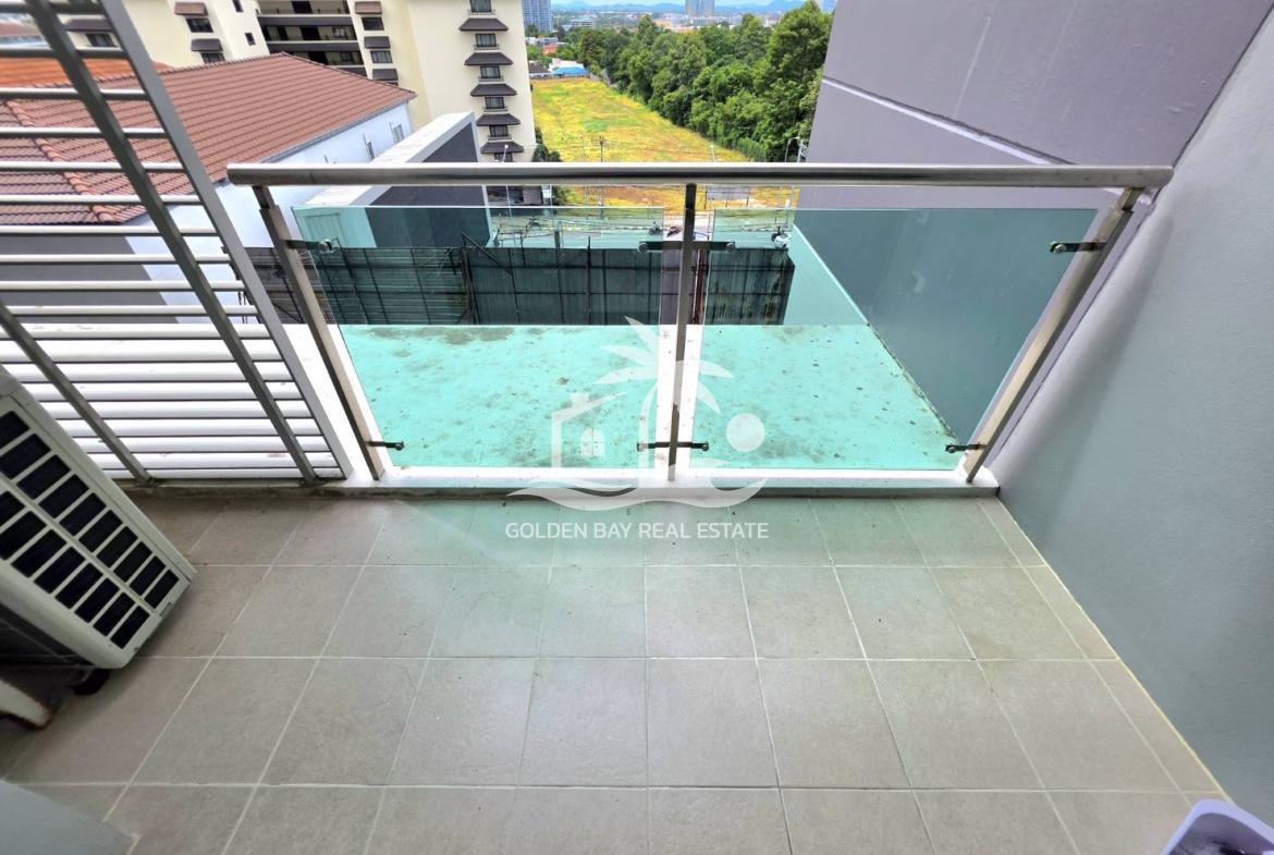 The Axis Condominium – Pratumnak Hill