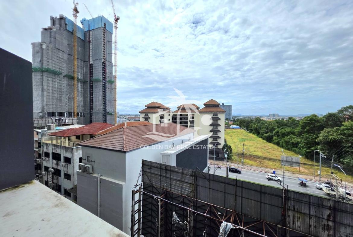 The Axis Condominium – Pratumnak Hill