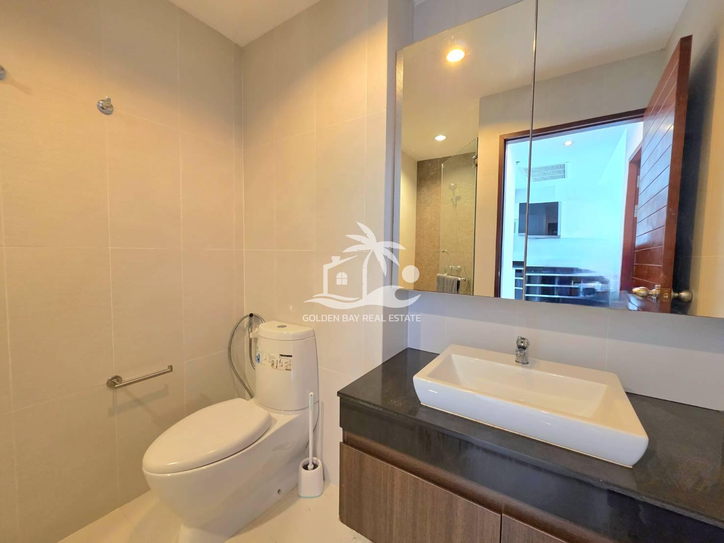 1712613_0 The Axis Condominium – Pratumnak Hill