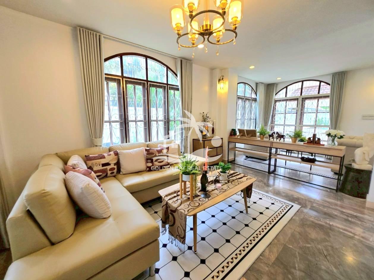Cherry Blossom Residence 23 – East Pattaya