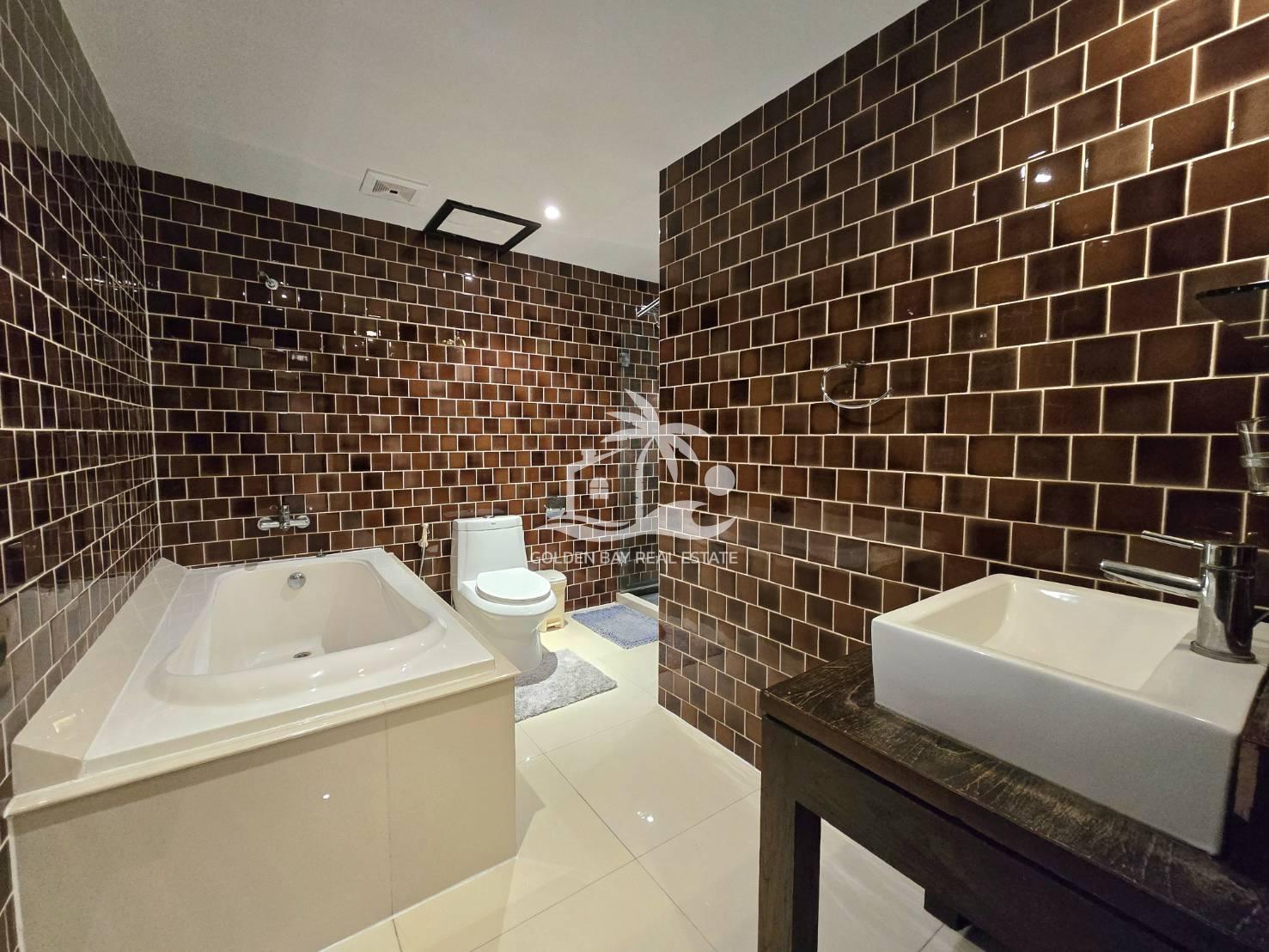 592927_0 Nirvana Place – Pratumnak Hill
