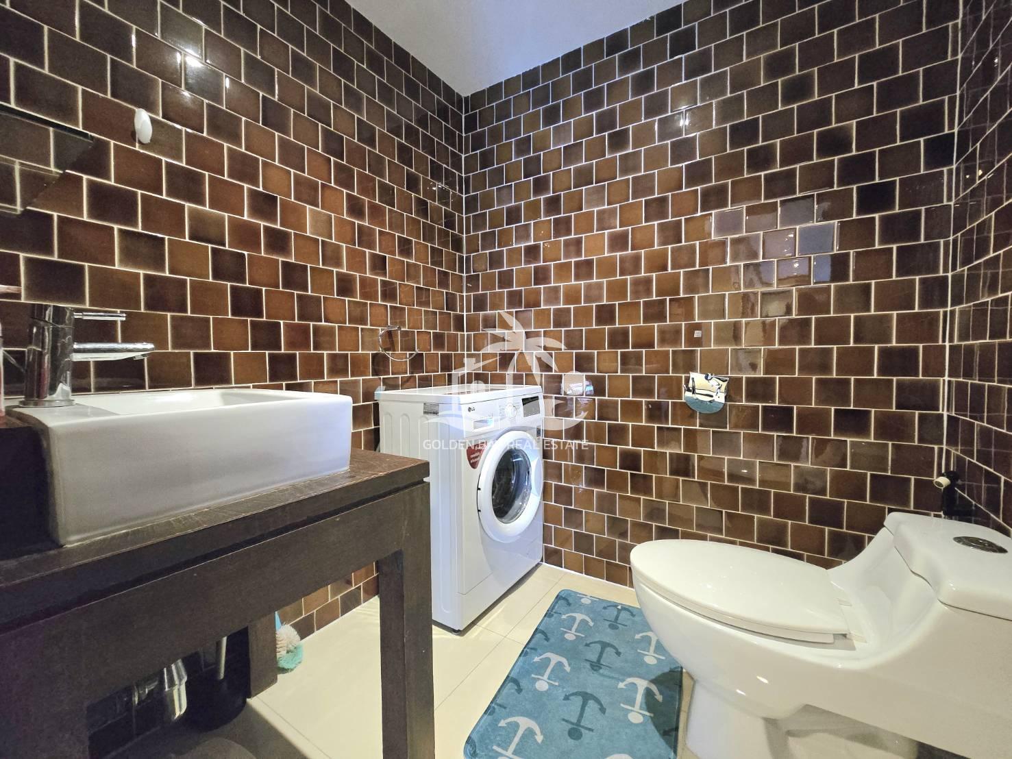 592929_0 Nirvana Place – Pratumnak Hill