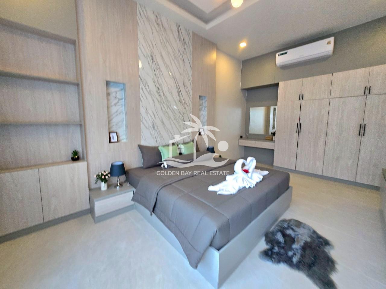 LINE_ALBUM_1054 for sale 12.9 MB_250708_2 Private House Mabprachan Lake – East Pattaya