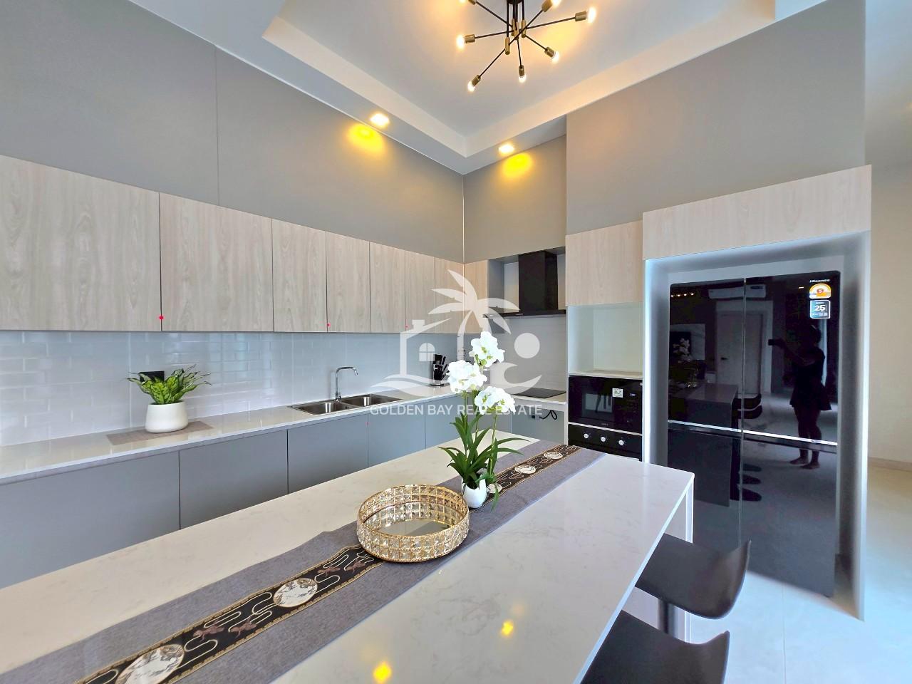 LINE_ALBUM_1054 for sale 12.9 MB_250708_23 Private House Mabprachan Lake – East Pattaya