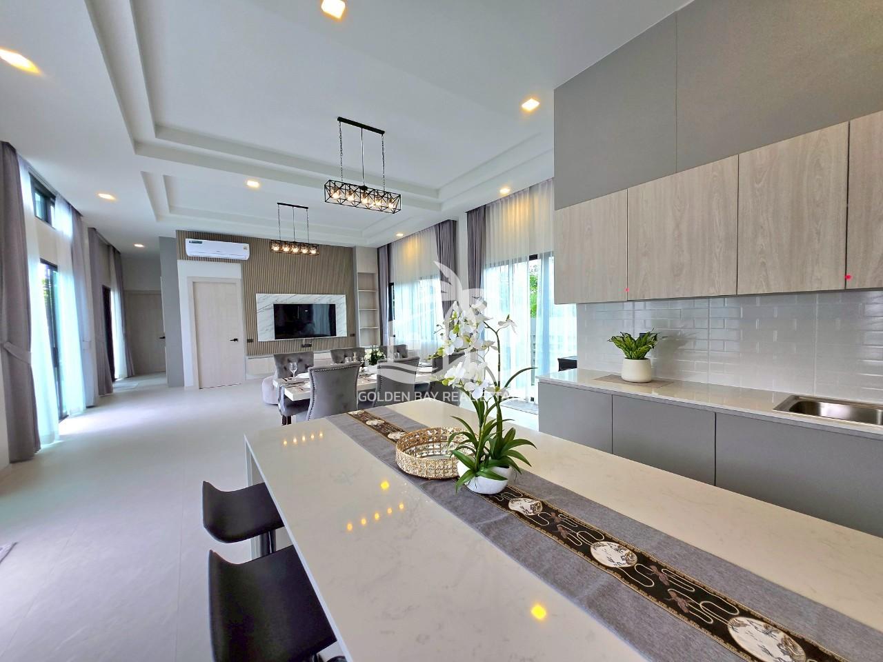 LINE_ALBUM_1054 for sale 12.9 MB_250708_24 Private House Mabprachan Lake – East Pattaya