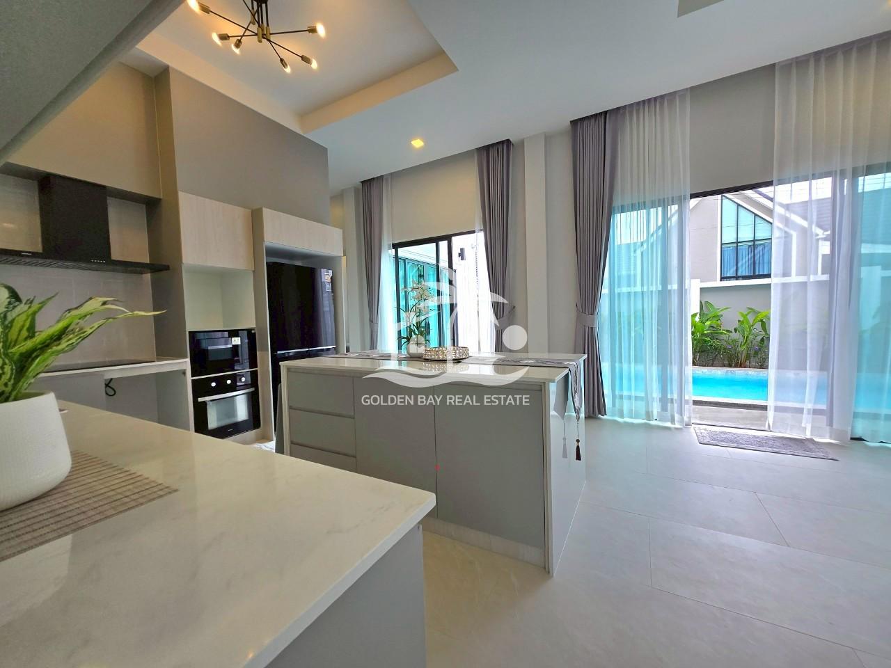 LINE_ALBUM_1054 for sale 12.9 MB_250708_26 Private House Mabprachan Lake – East Pattaya