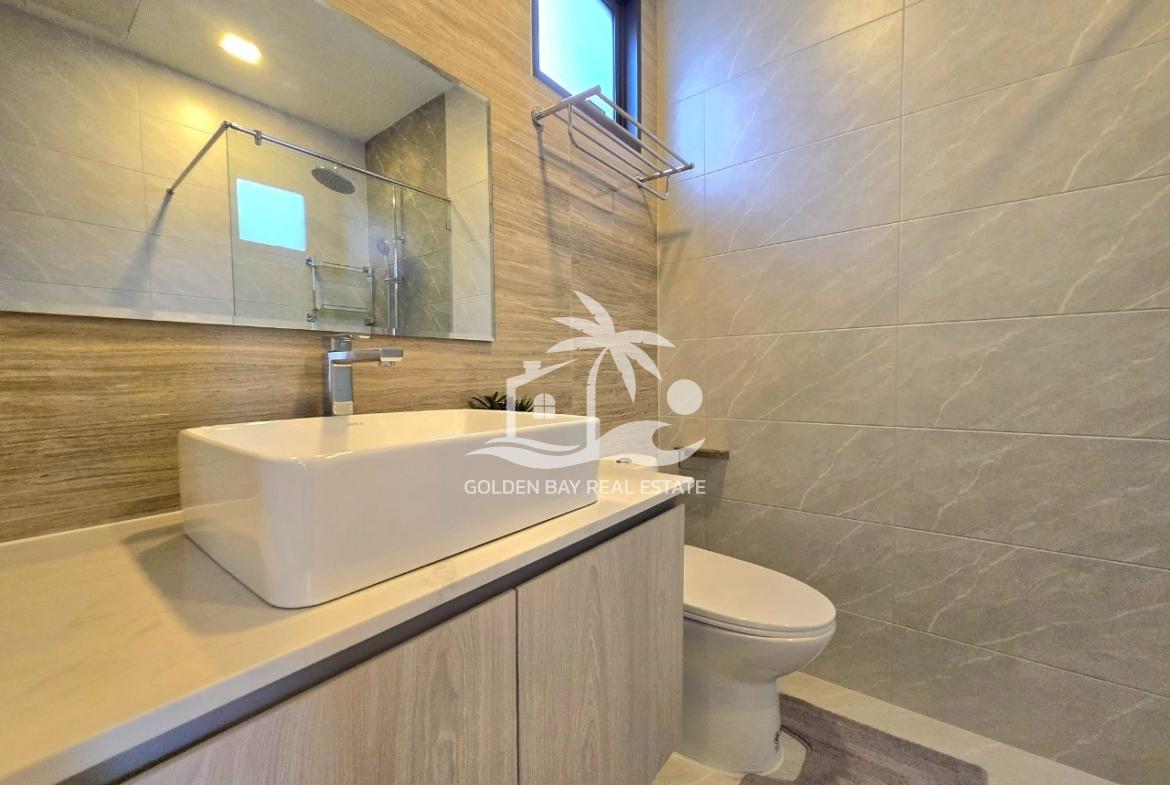 Private House Mabprachan Lake – East Pattaya
