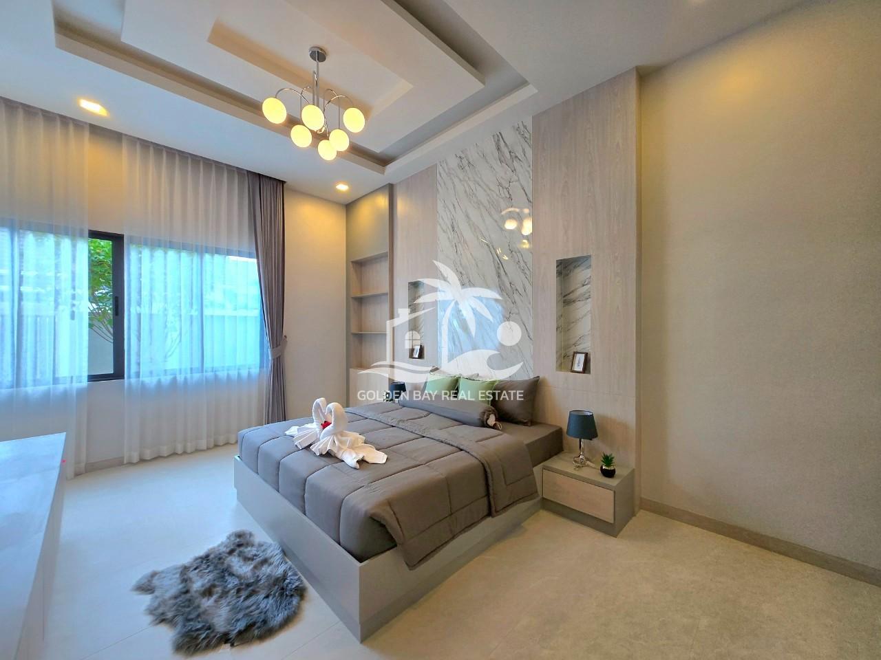 LINE_ALBUM_1054 for sale 12.9 MB_250708_6 Private House Mabprachan Lake – East Pattaya