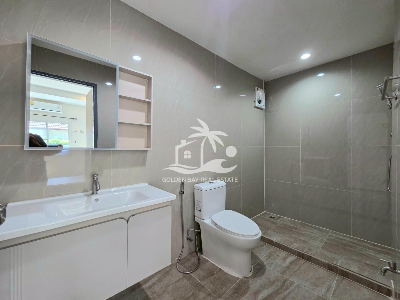Ruen Pisa Village – East Pattaya