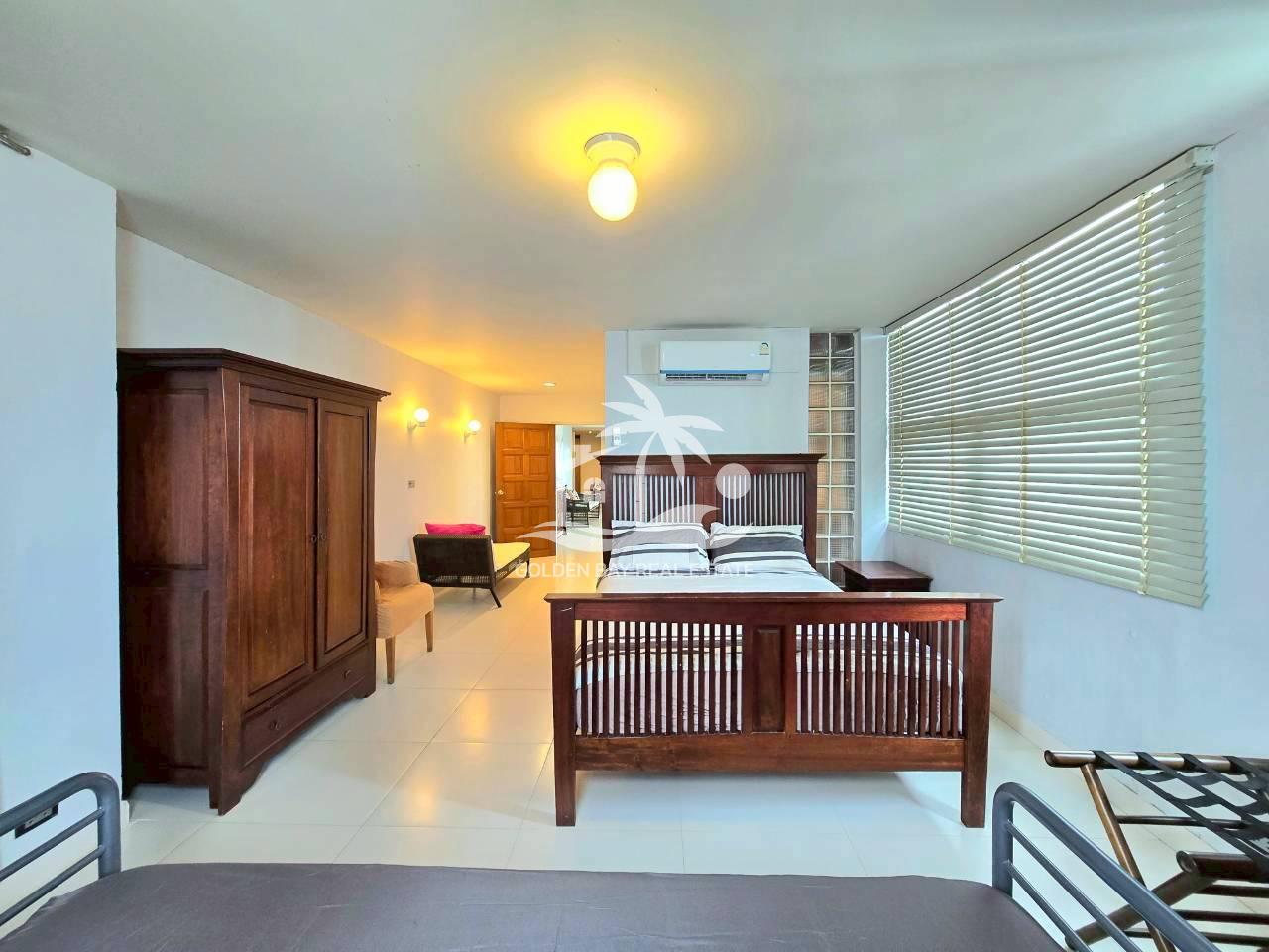 1 (10) Jomtien Complex – Jomtien
