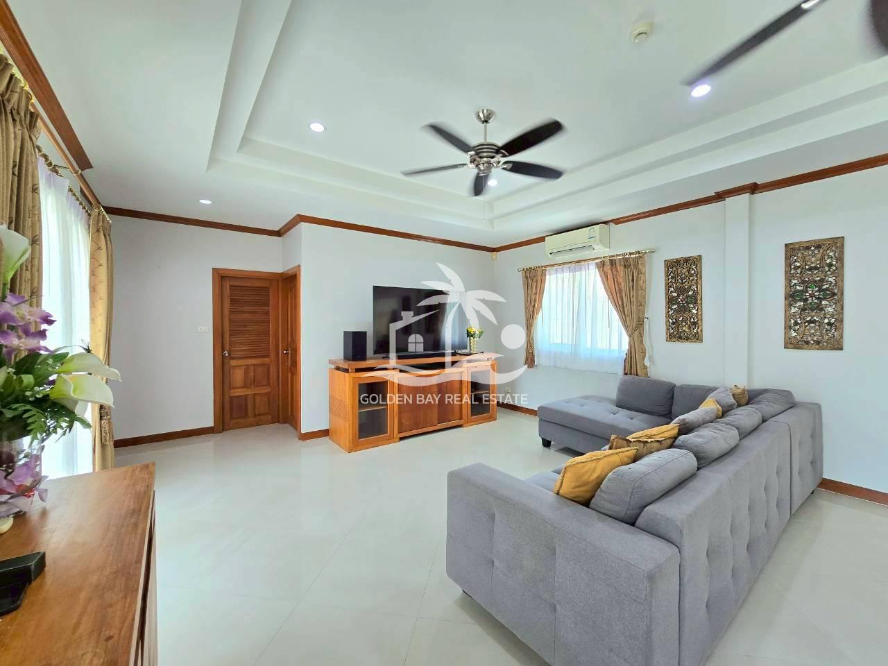 1 (13) Pool View Villas – East Pattaya