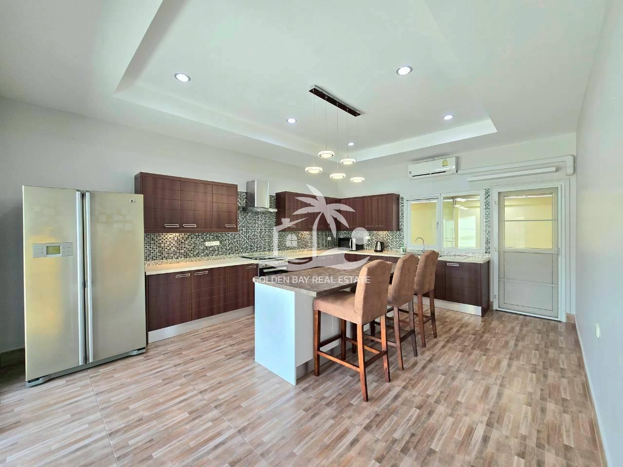 1 (18) Pool View Villas – East Pattaya