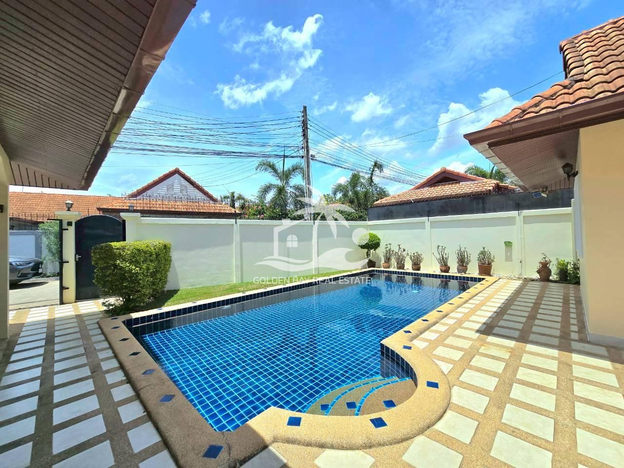 1 (2) Pool View Villas – East Pattaya