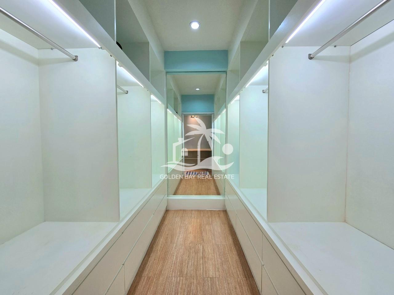 1 (25) Jomtien Complex – Jomtien