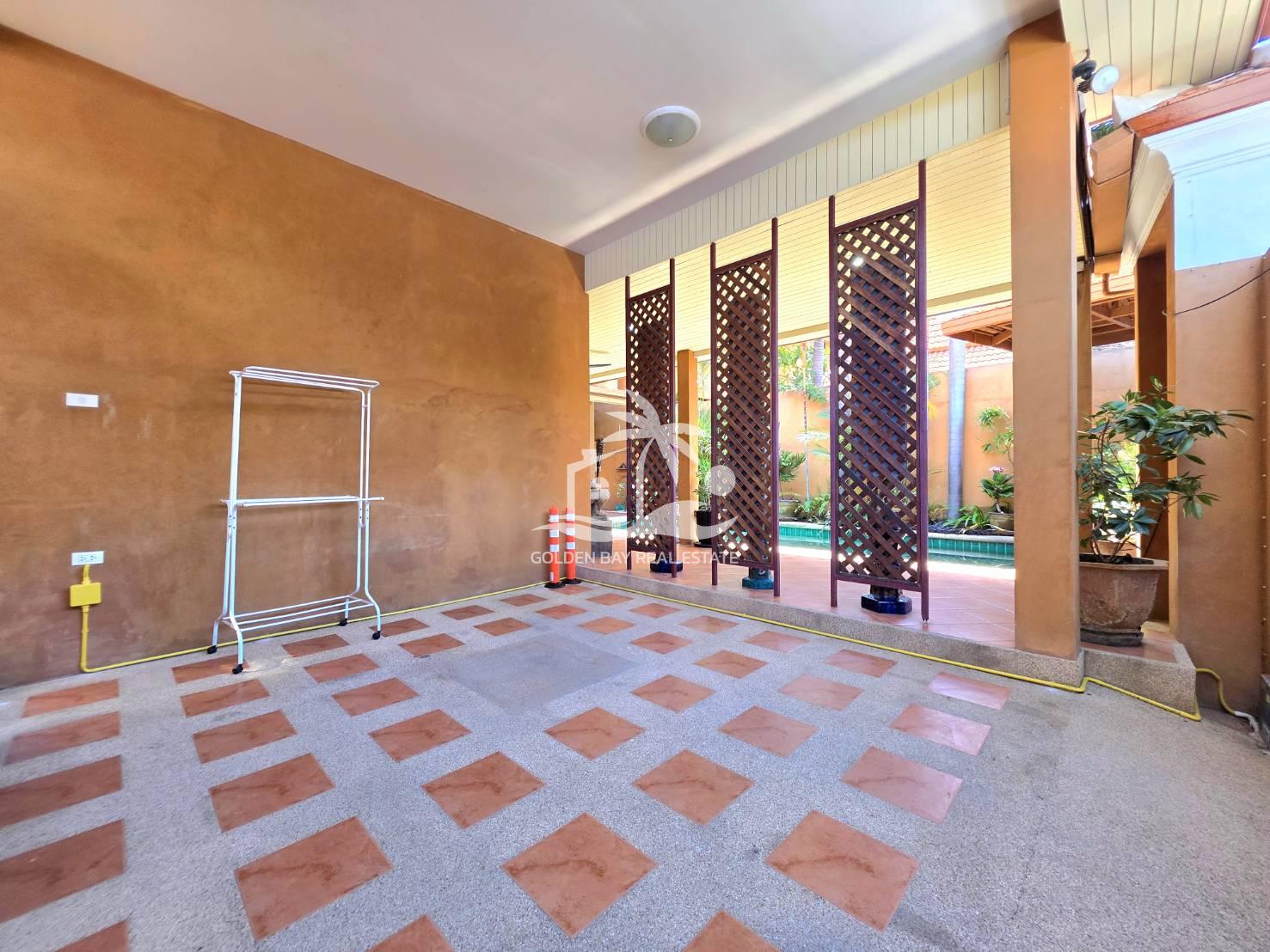 1722285_0 Jomtien Palace – Jomtien