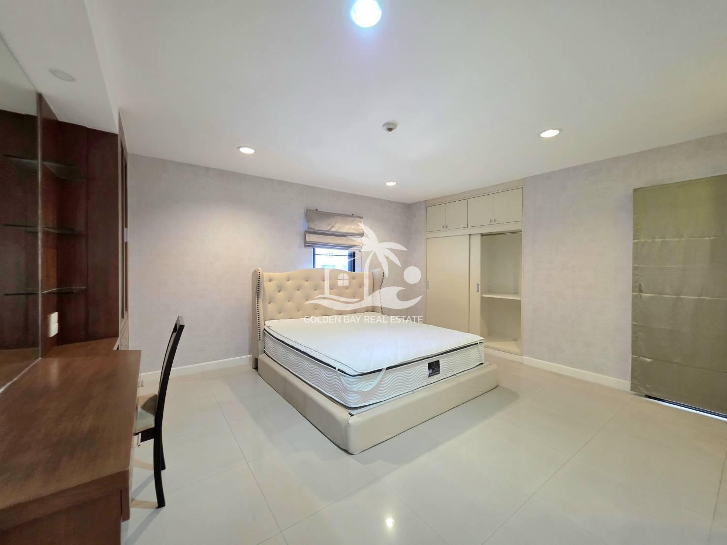 1734655_0 Saranchol – Wongamat