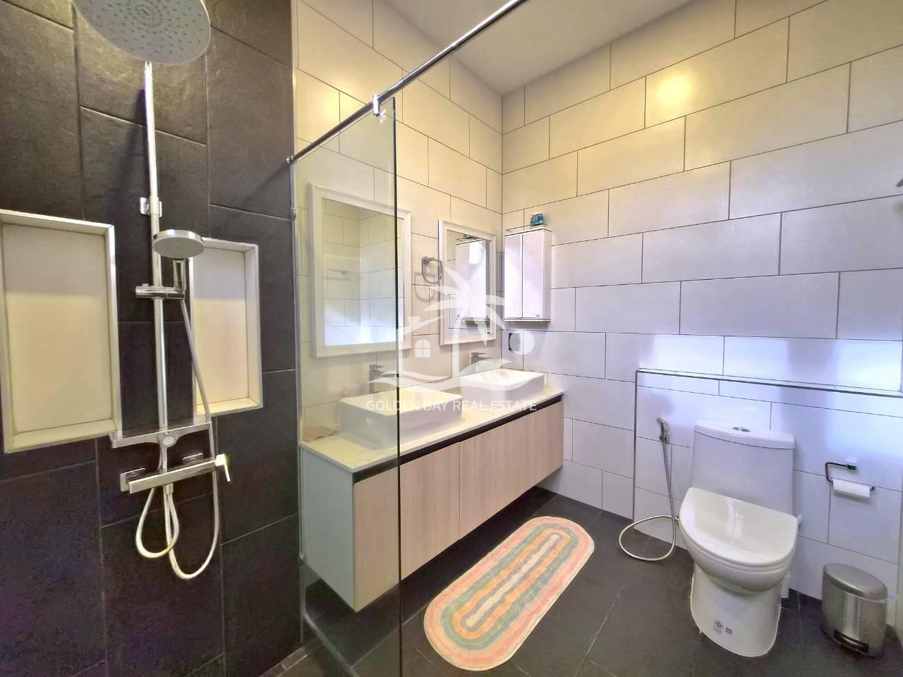 LINE_ALBUM_private house 1042 for rent 75k_250825_12 Private Pool Villas – East Pattaya