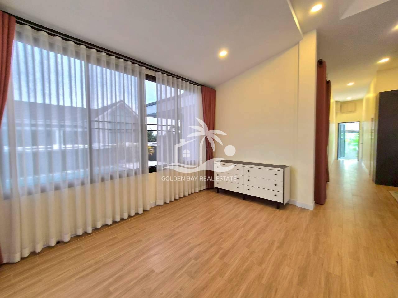 LINE_ALBUM_private house 1042 for rent 75k_250825_33 Private Pool Villas – East Pattaya
