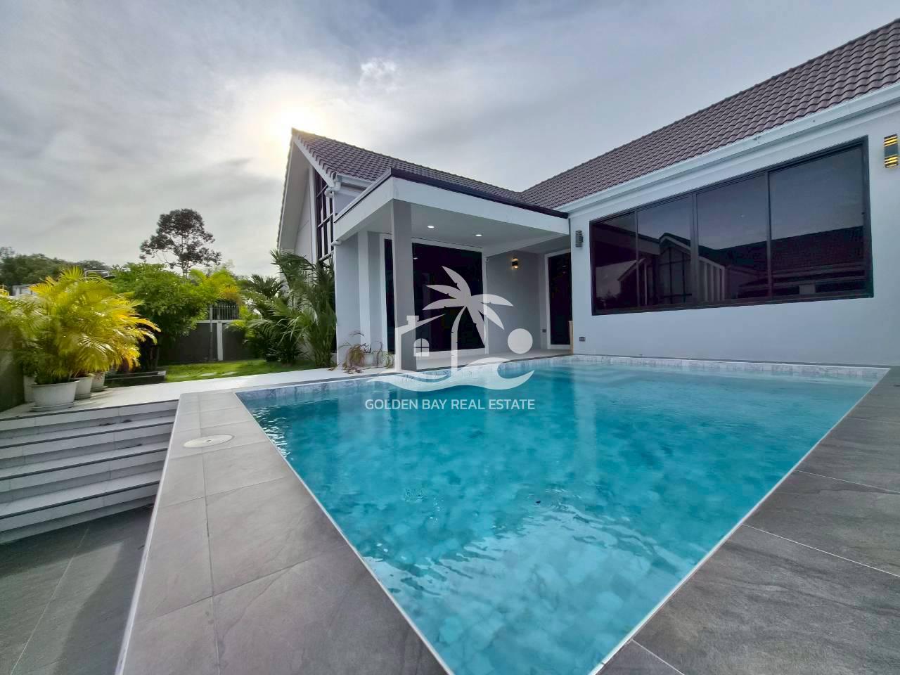 LINE_ALBUM_private house 1042 for rent 75k_250825_36 Private Pool Villas – East Pattaya