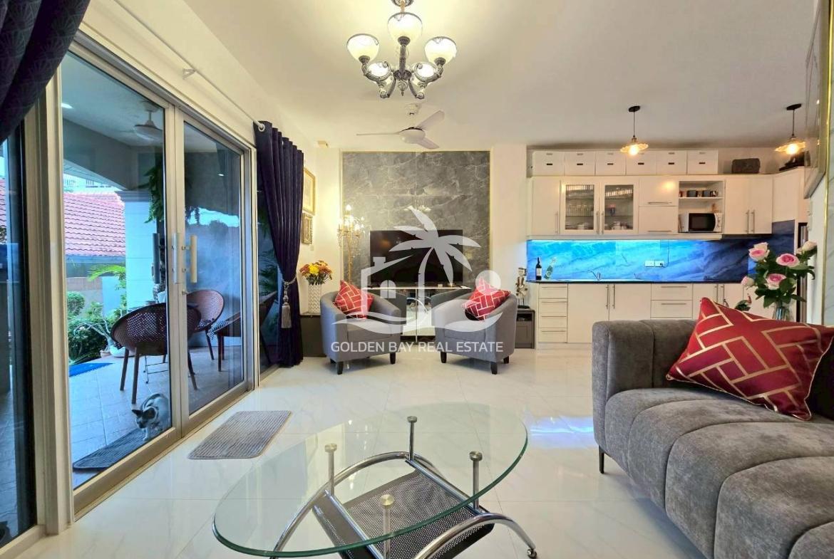 Apartment 4 Condominium – Pratumnak Hill