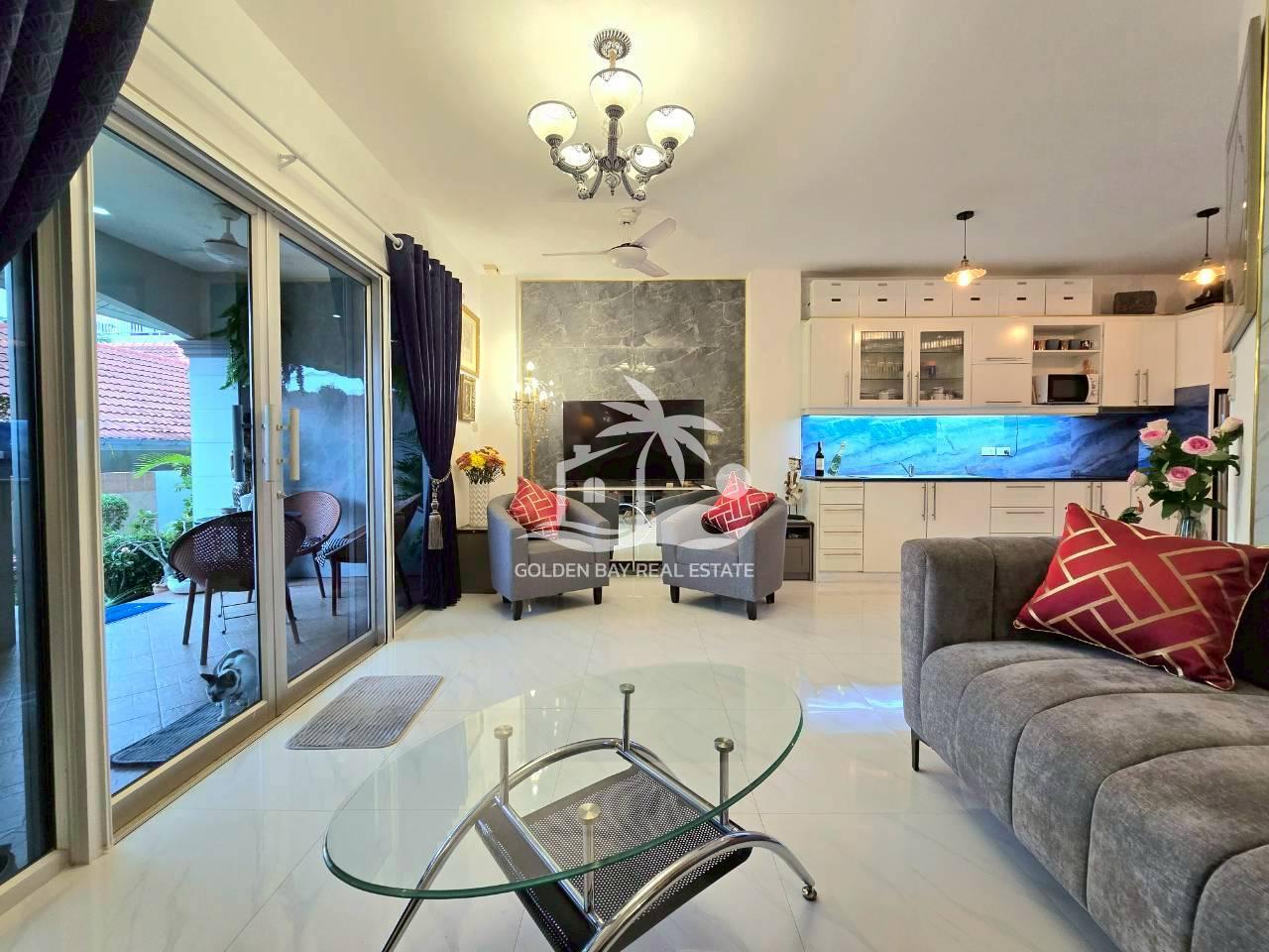 Apartment 4 Condominium – Pratumnak Hill