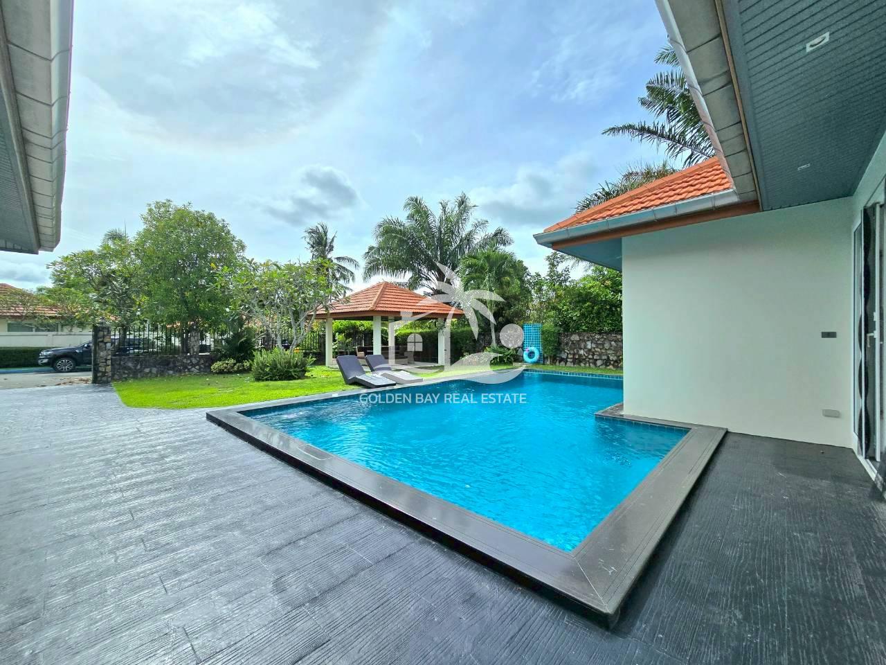 1 (12) Whispering Palms – East Pattaya