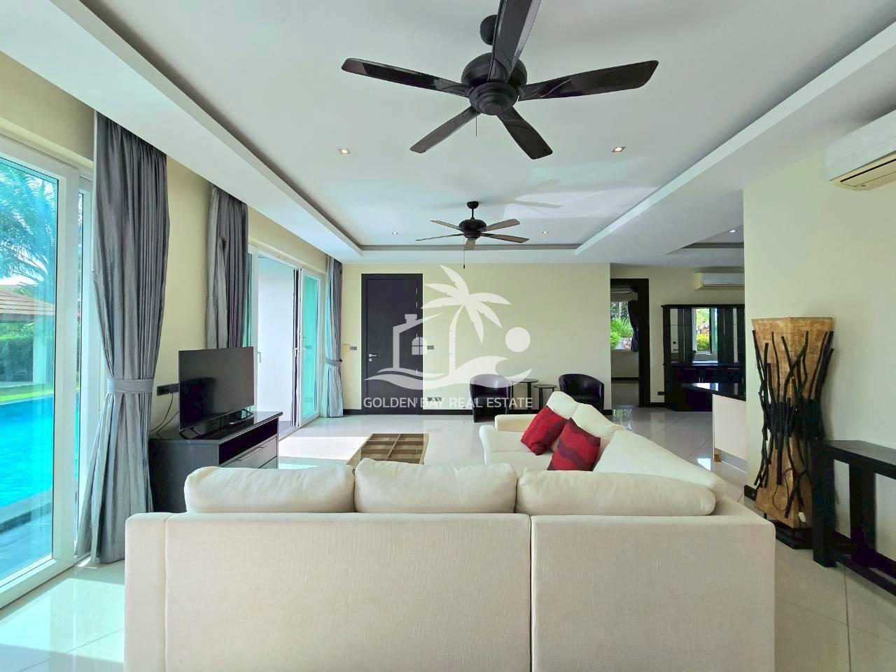 1 (13) Whispering Palms – East Pattaya