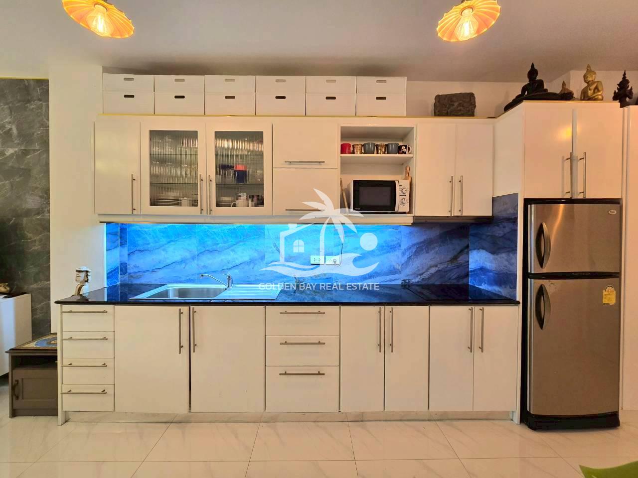 Apartment 4 Condominium – Pratumnak Hill