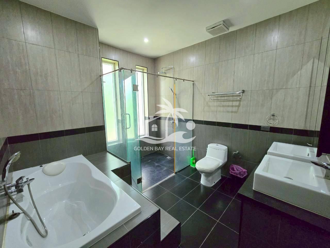 1 (27) Whispering Palms – East Pattaya