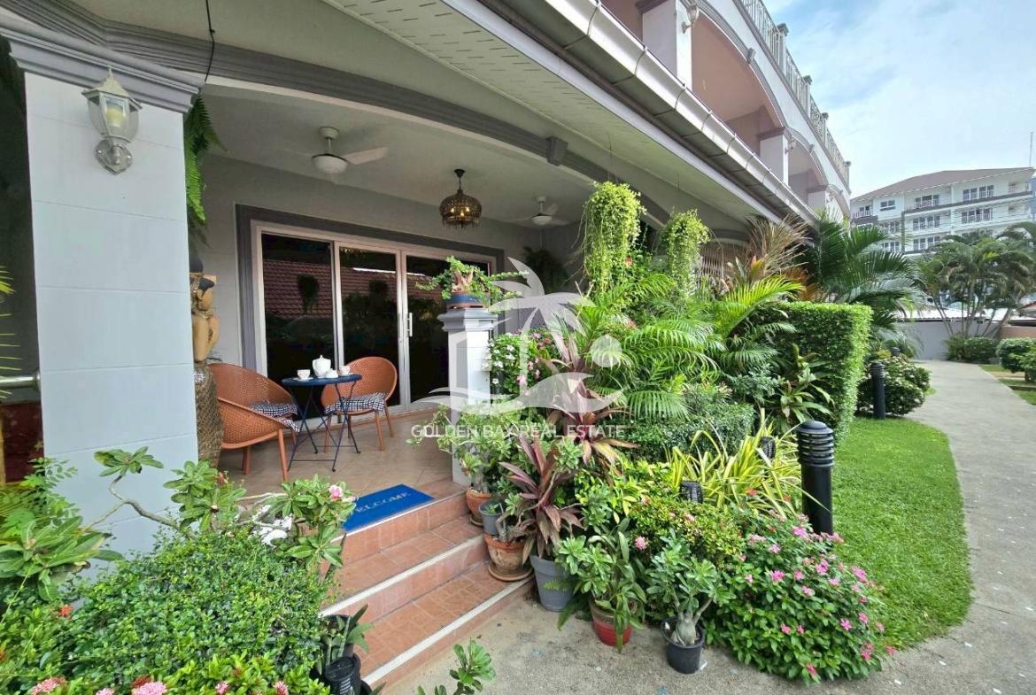 Apartment 4 Condominium – Pratumnak Hill