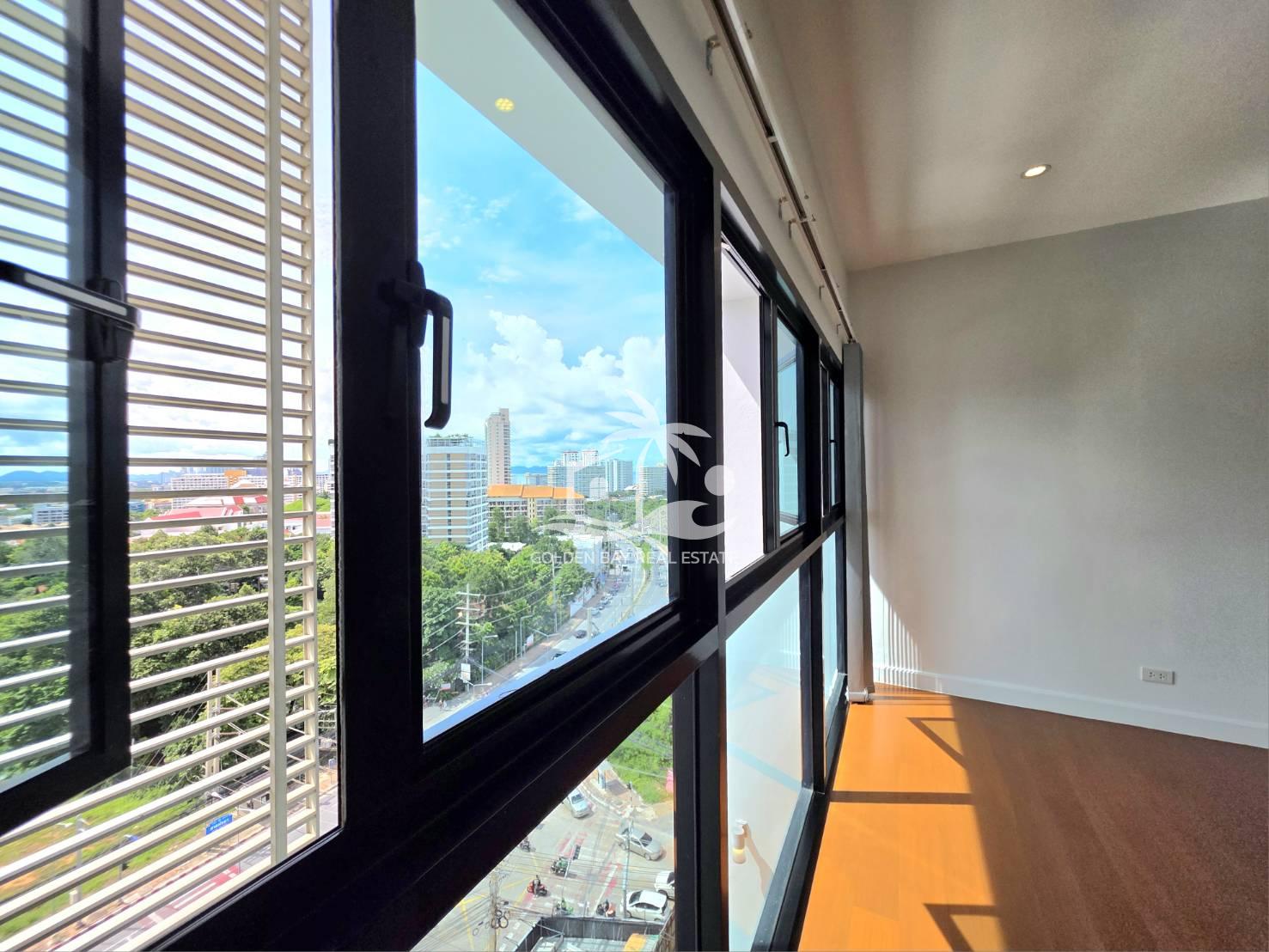1753127_0 The Axis Condominium – Pratumnak Hill