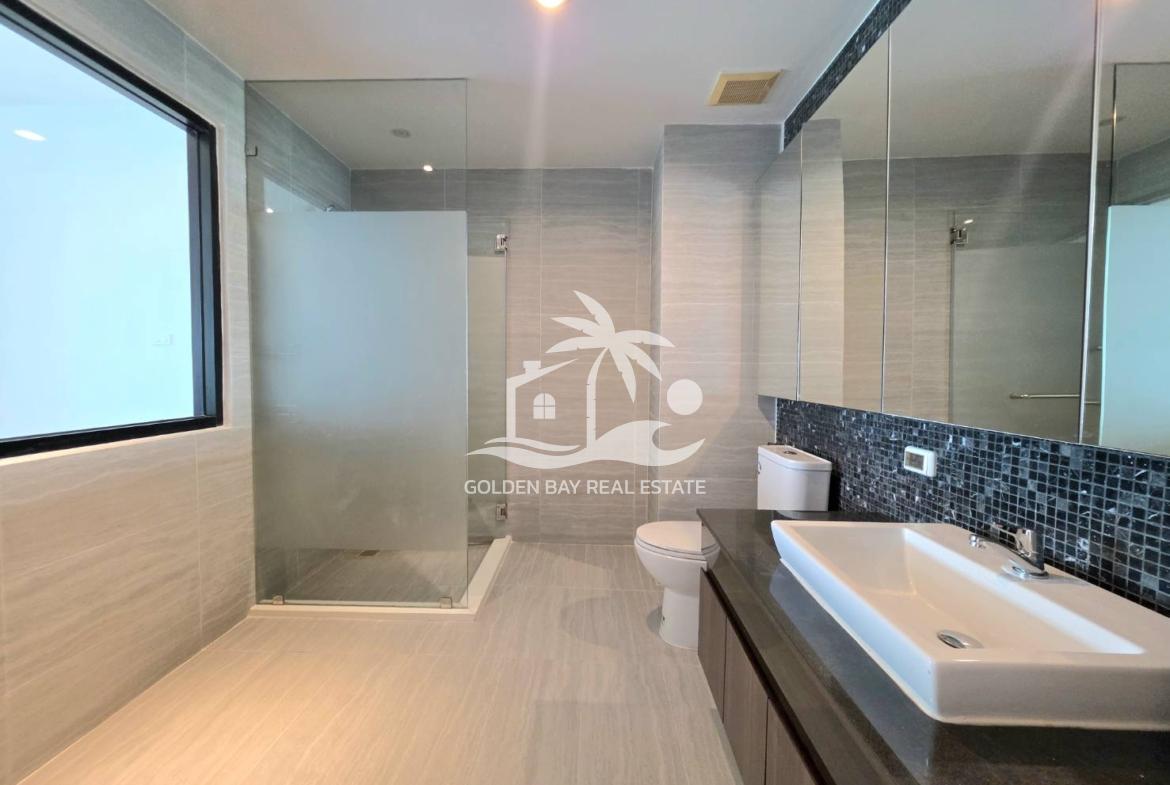 The Axis Condominium – Pratumnak Hill