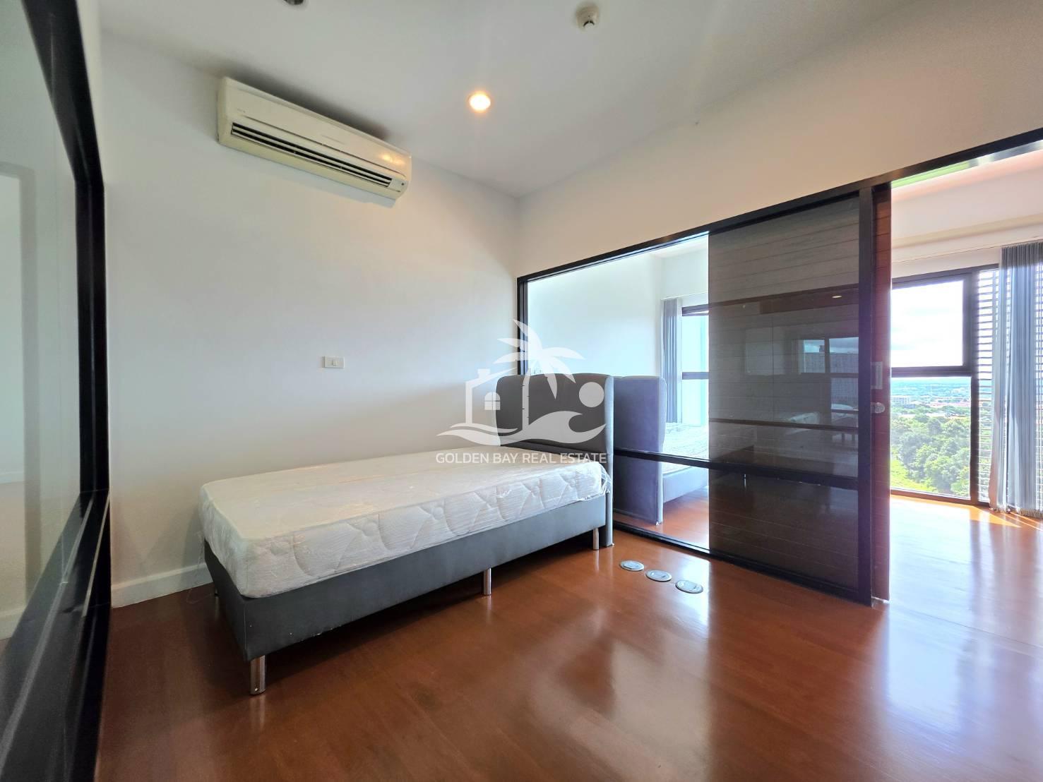 1753134_0 The Axis Condominium – Pratumnak Hill