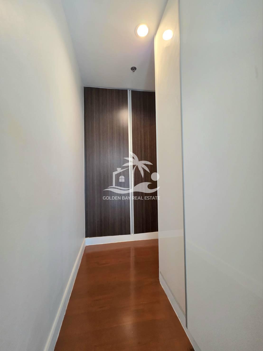 1753135_0 The Axis Condominium – Pratumnak Hill