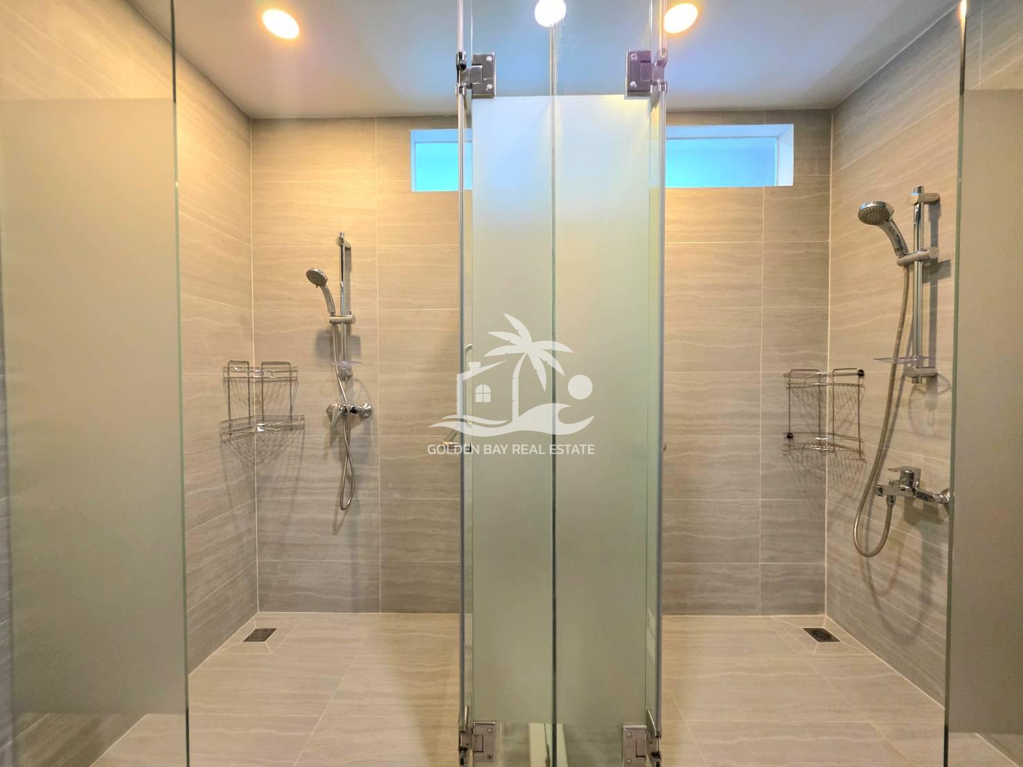 1753137_0 The Axis Condominium – Pratumnak Hill